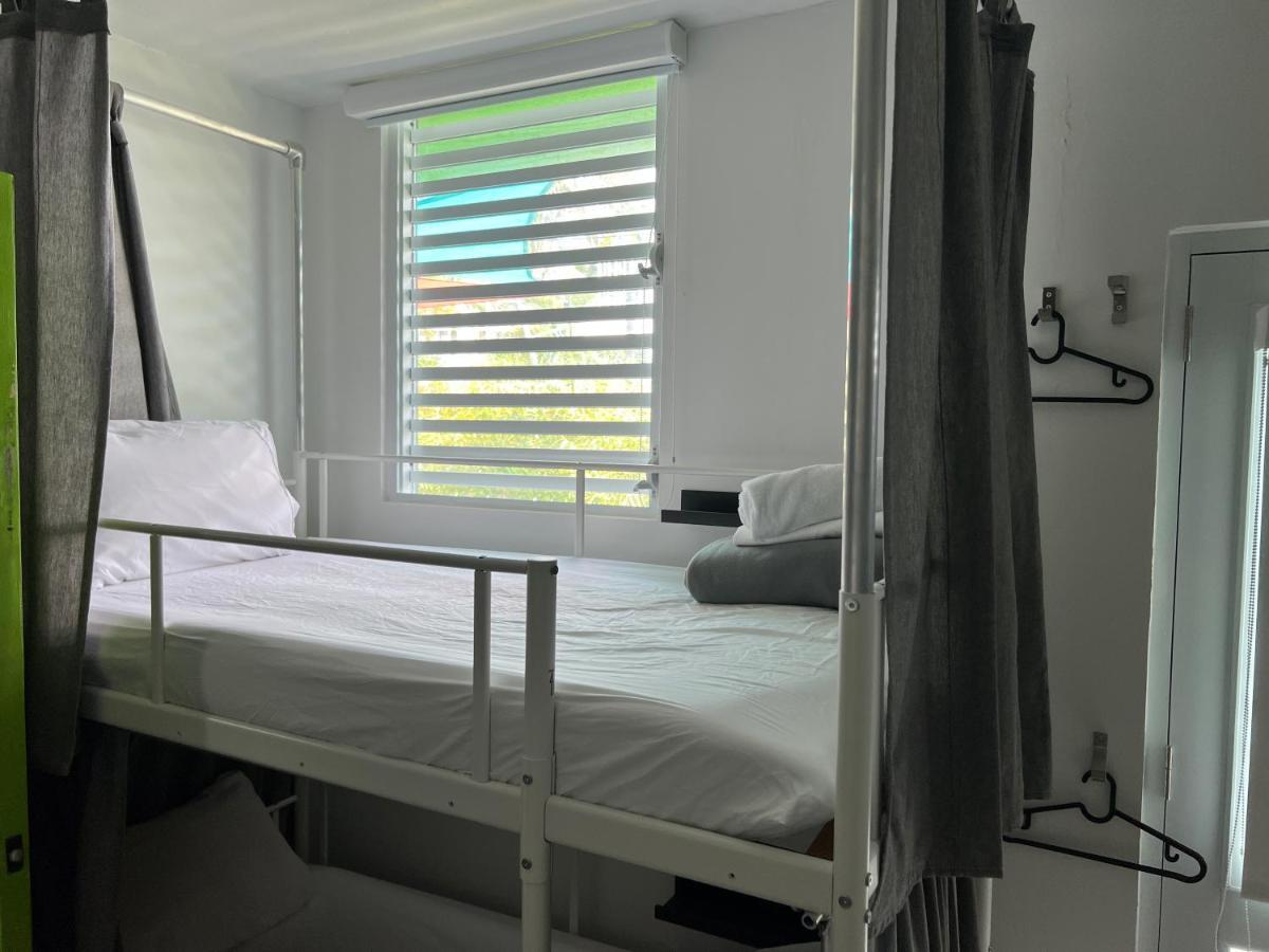 Nomada Beach Hostel- Isla Verde San Juan Ngoại thất bức ảnh
