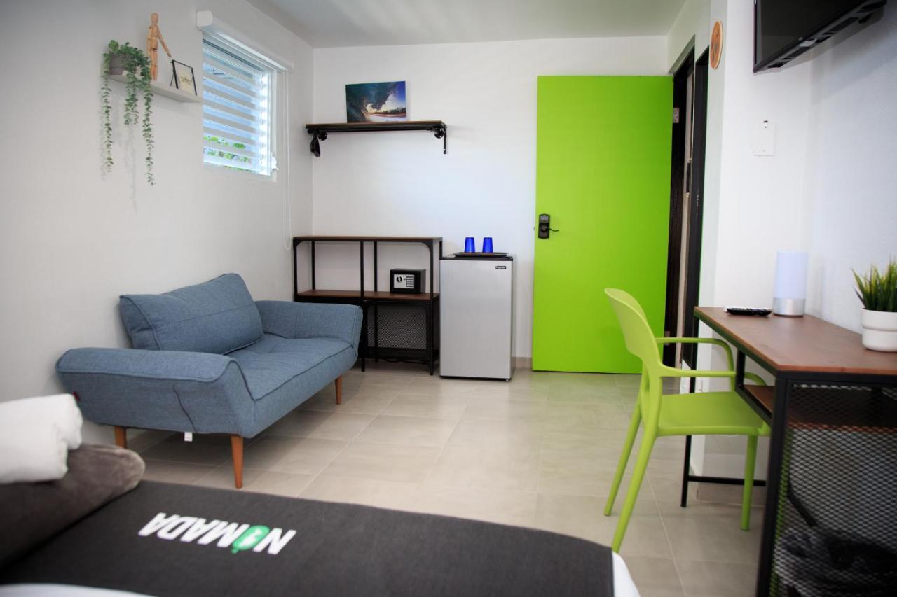 Nomada Beach Hostel- Isla Verde San Juan Ngoại thất bức ảnh