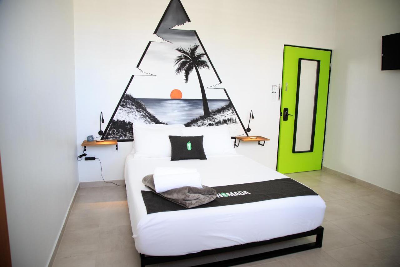 Nomada Beach Hostel- Isla Verde San Juan Ngoại thất bức ảnh